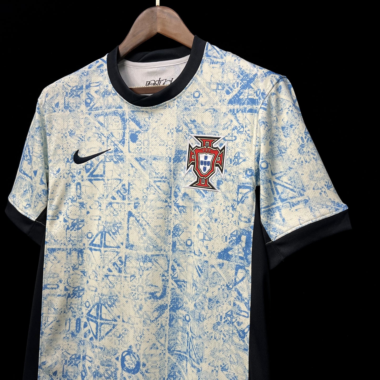 Camisola Portugal 2024/2025 - Tamanhos S-XXXL: Apoie a Seleção com Orgulho!