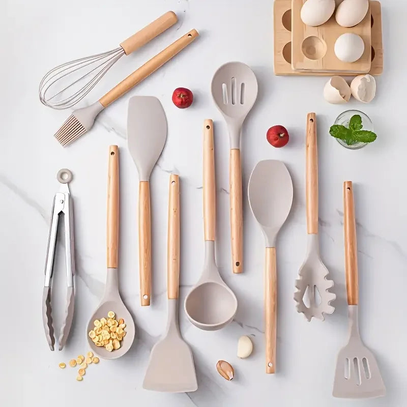 Conjunto 12 peças de Utensílios de Cozinha em Silicone com Cabo de Madeira