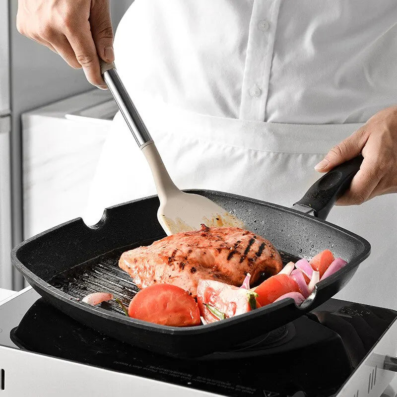 Conjunto de Utensílios de Cozinha em Silicone com 13 Peças